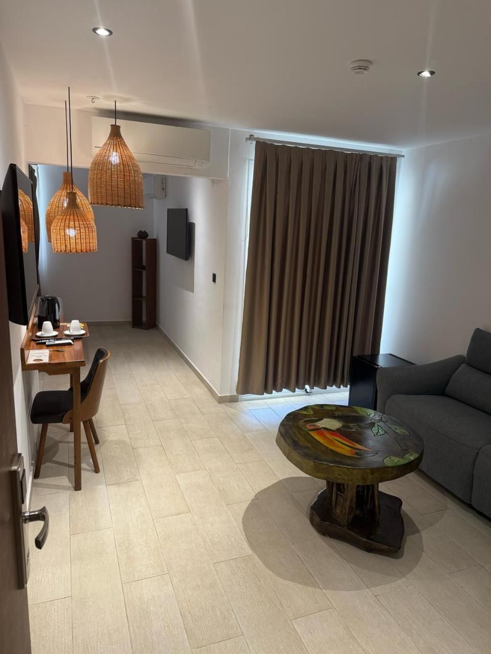 One-Bedroom Suite