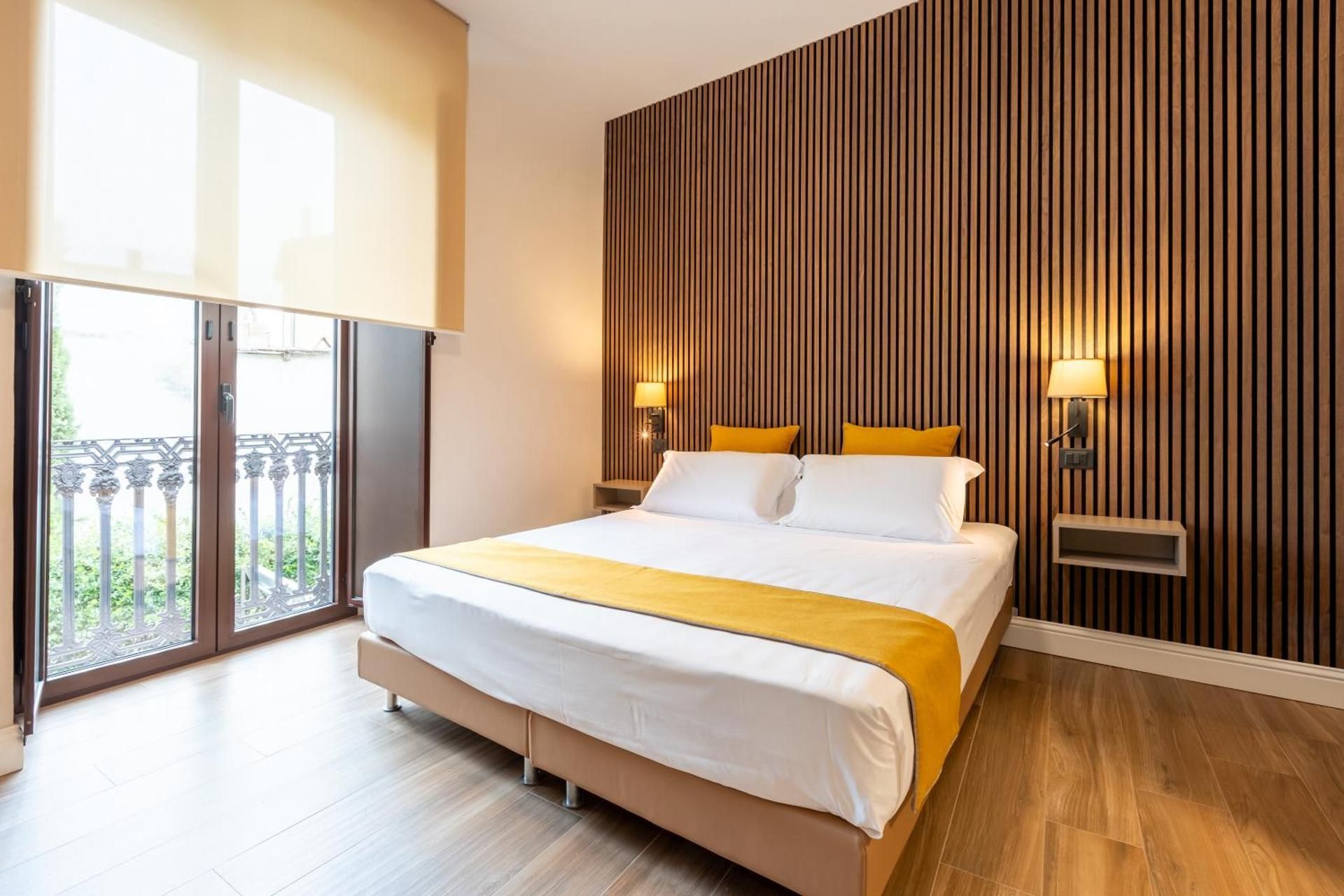 Large Double Room