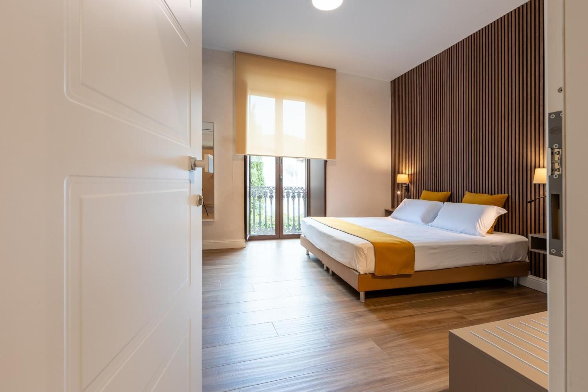 Large Double Room