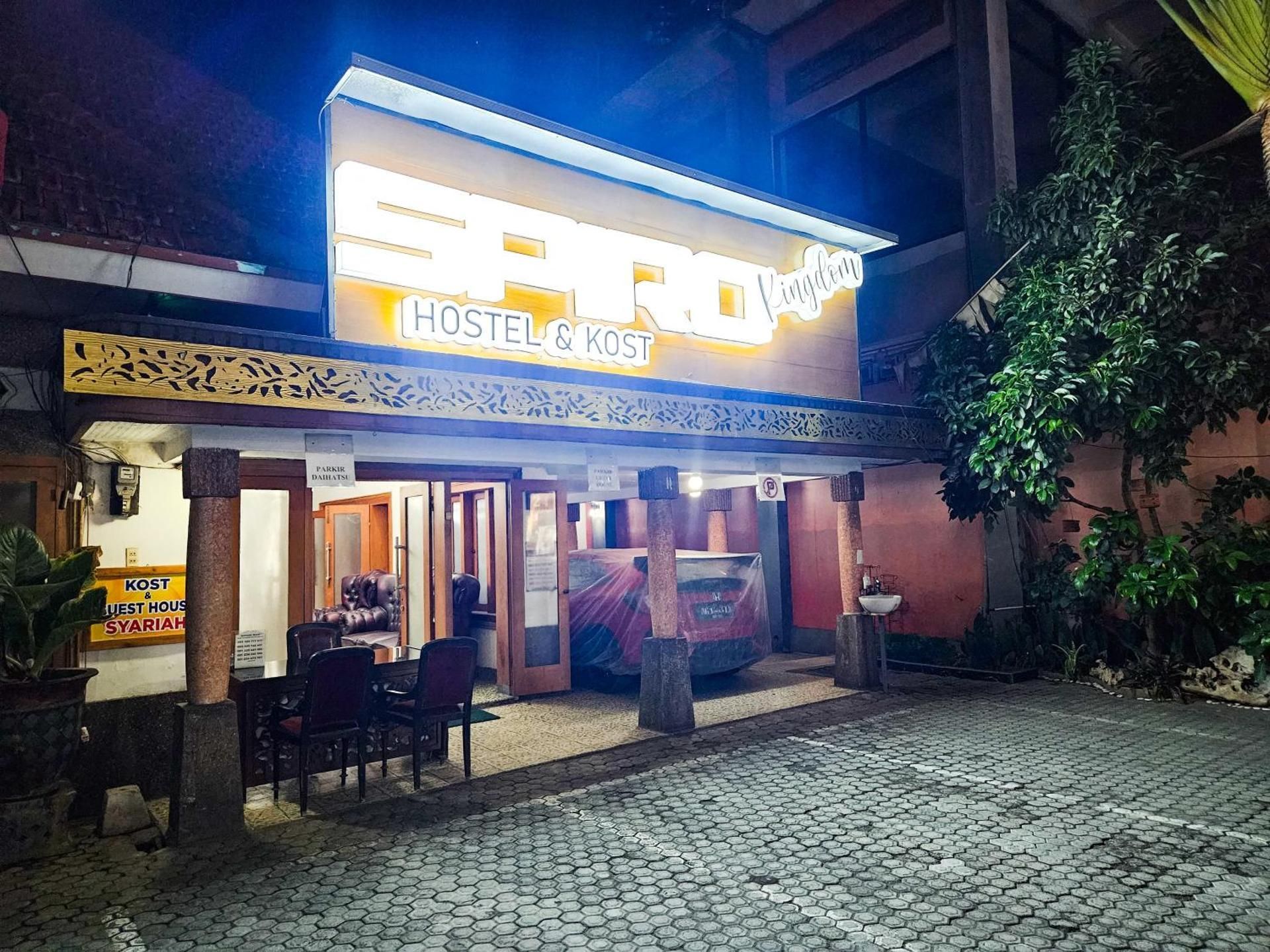 RedDoorz Syariah Near Alun-Alun Tulungagung