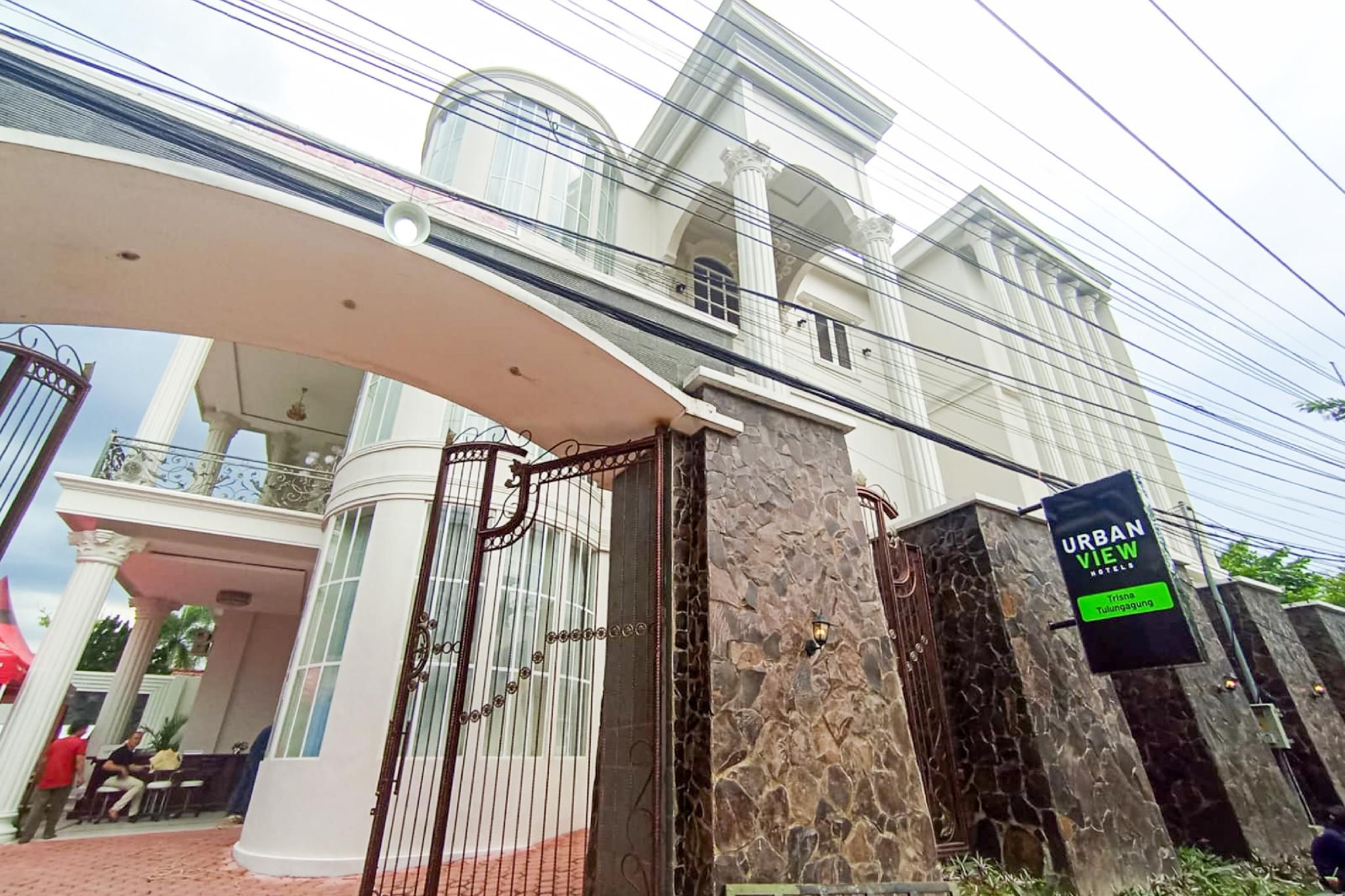 Urbanview Hotel Trisna Tulungagung