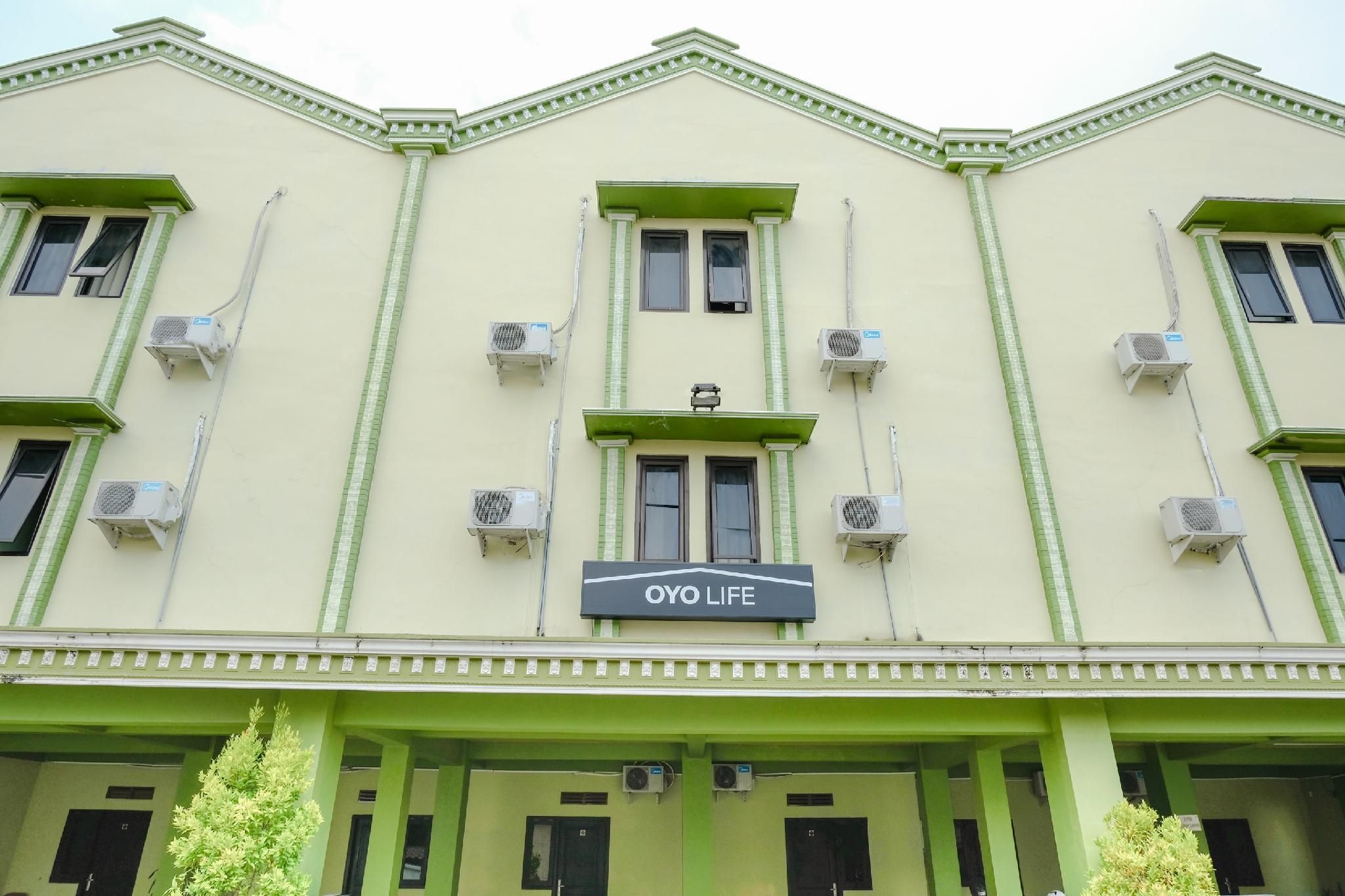 OYO Life 2508 Alba Suites Homestay Syariah