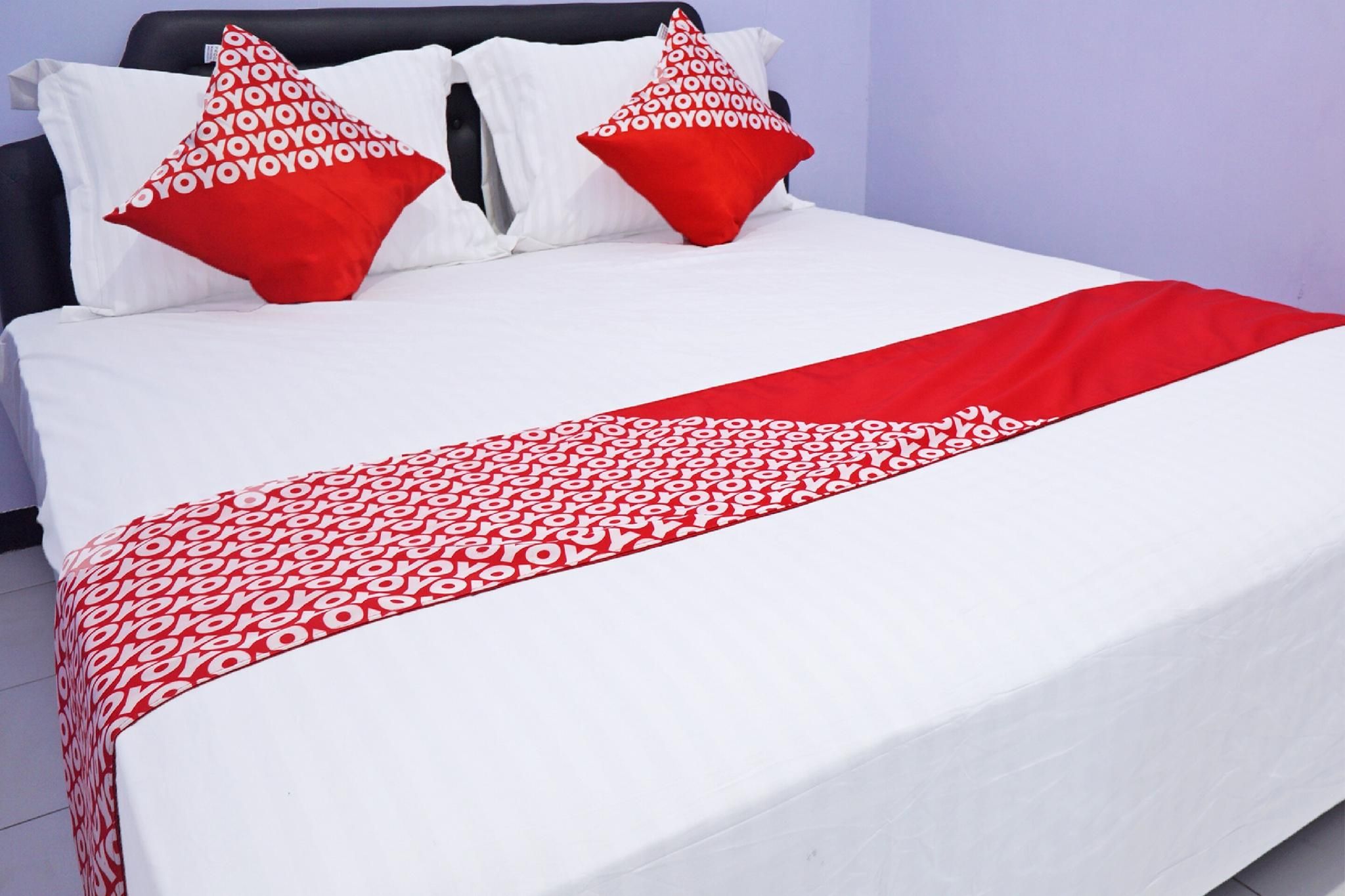 Hotel O Trisna Patihan Resort Deluxe Double Room 2