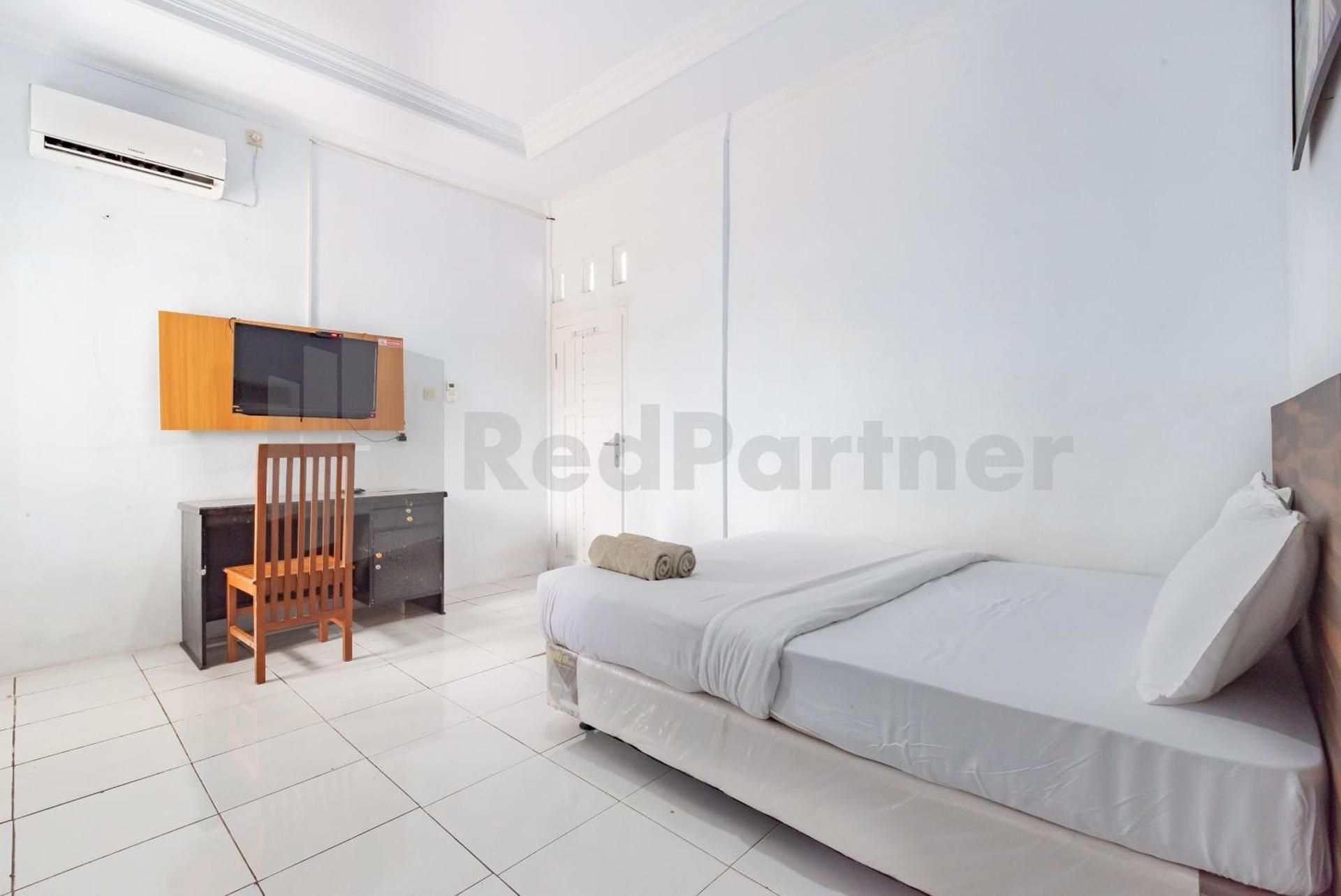 Pondok Tasyiq Syariah RedPartner Standard Room