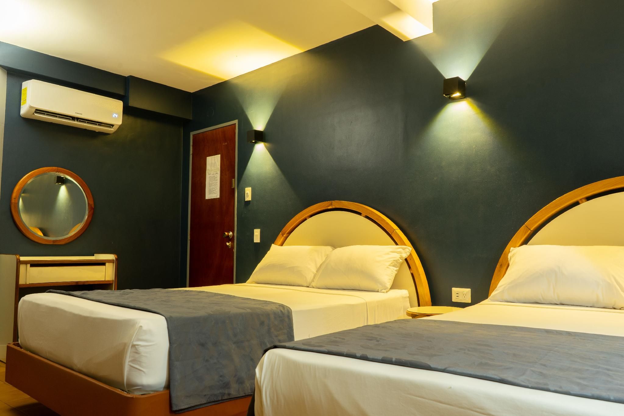 Double with 2 Double Beds
