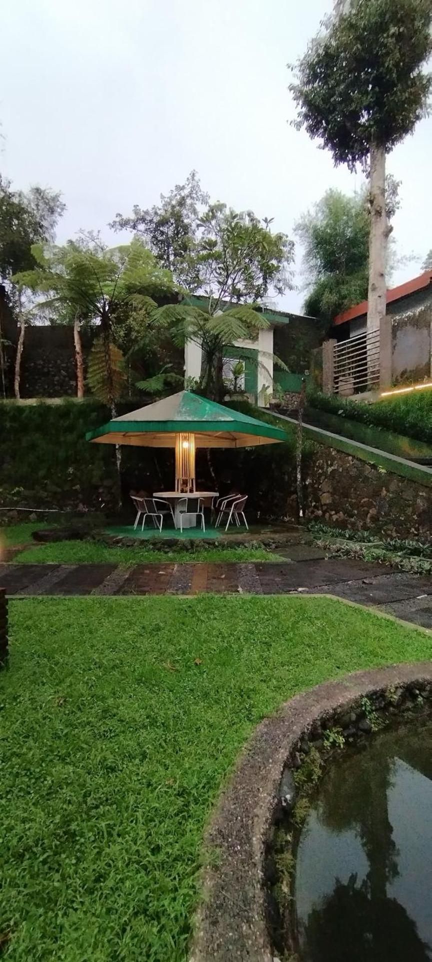 selaras villa and cottage