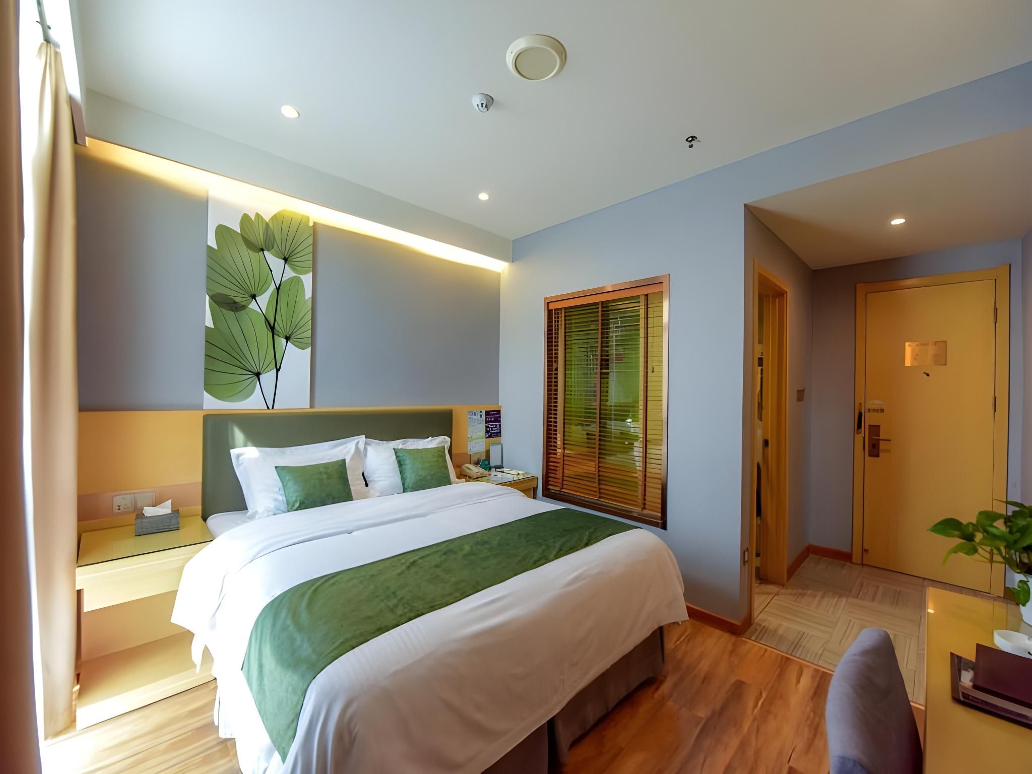 GTI - 1 Bed Room with View, 1.8M Bed