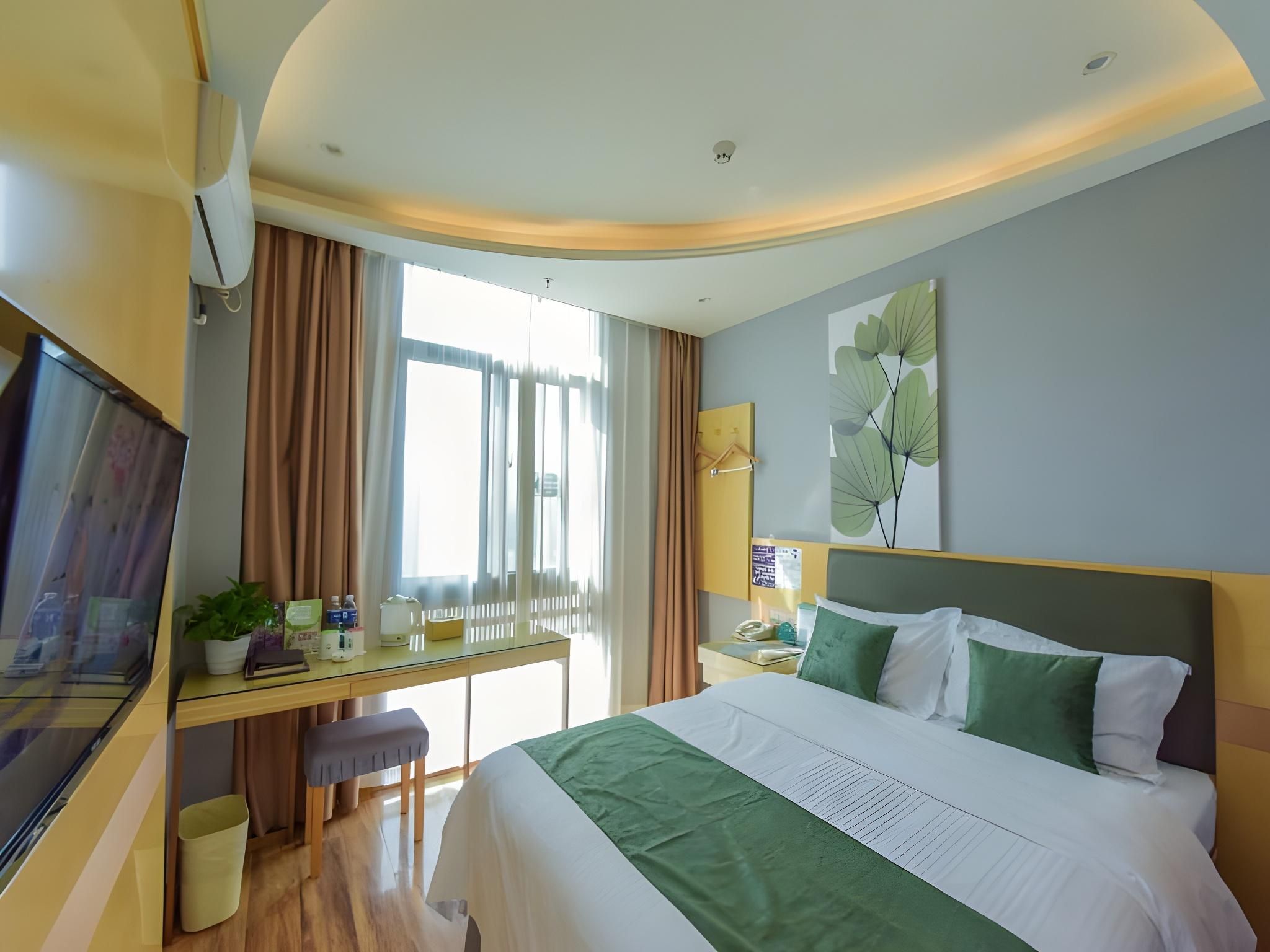 GTI - View 1 Bed Room, 1.5M Bed