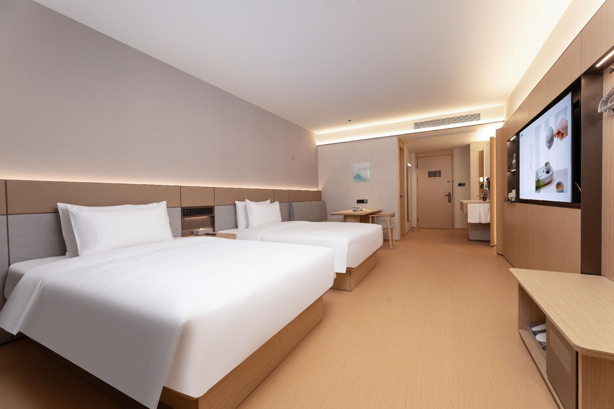 Huazhu - Business Twin Room
