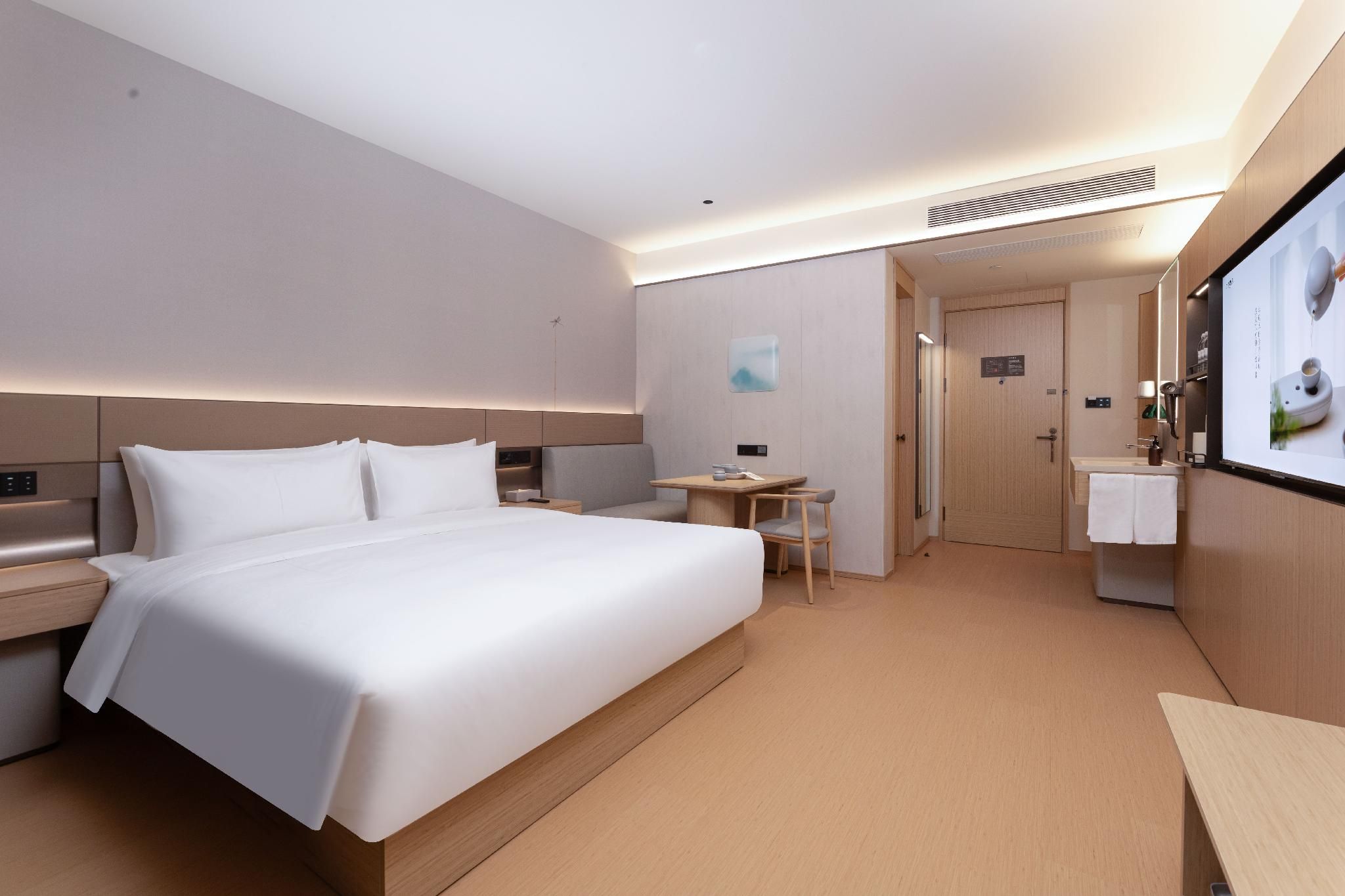Huazhu - Superior BedRoom