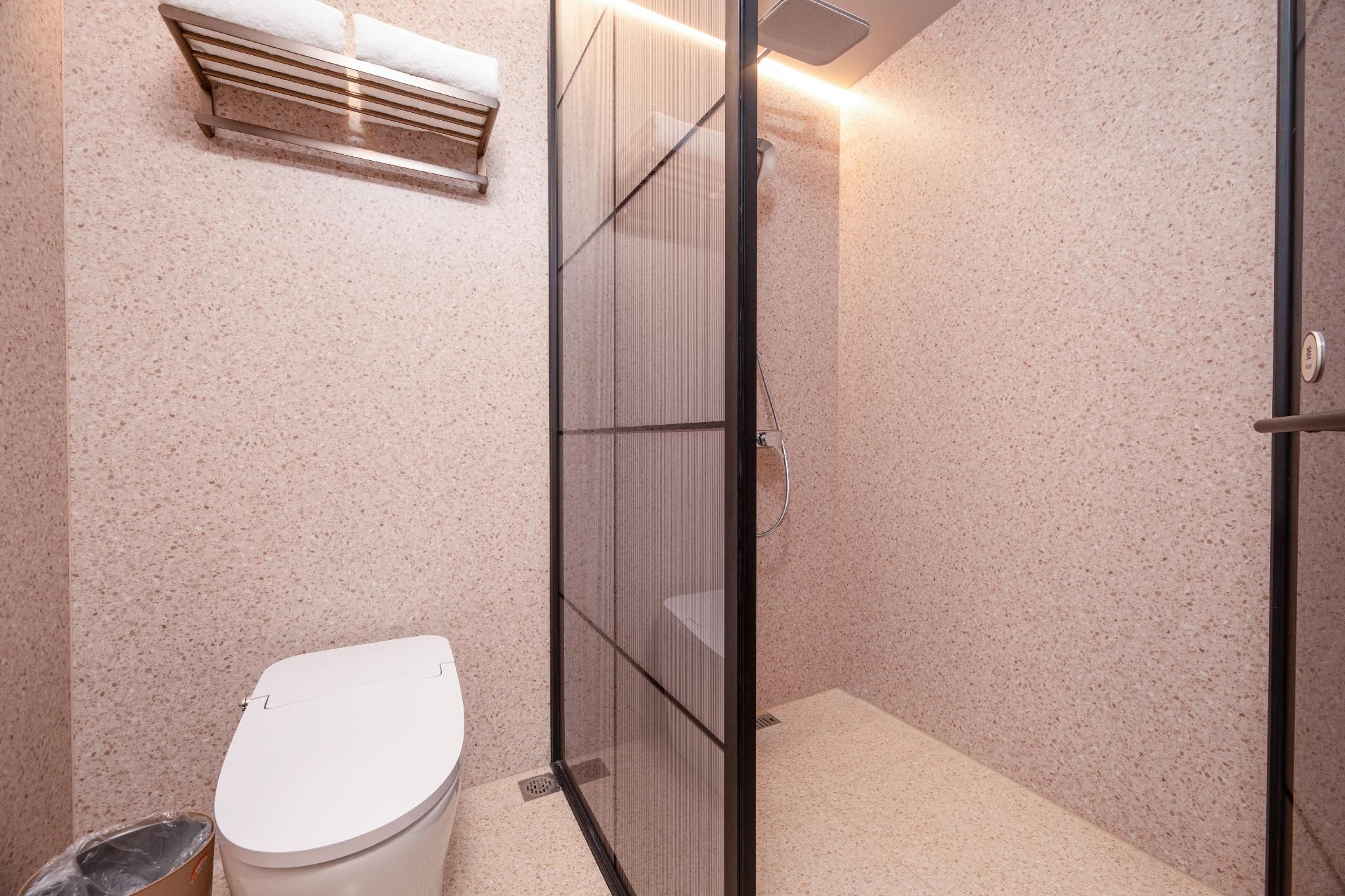 Huazhu - Deluxe Bed Room
