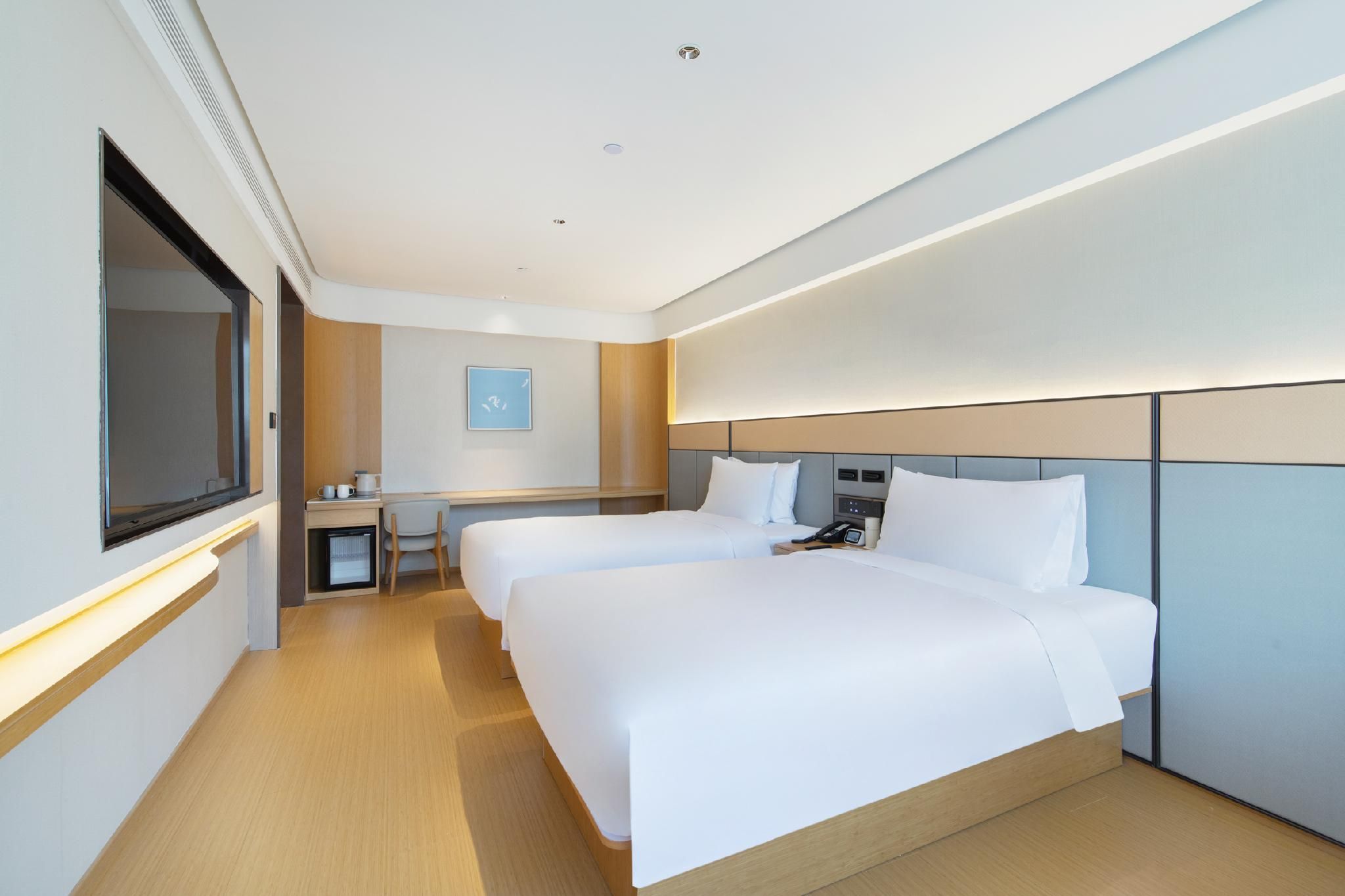 Twin Business Room