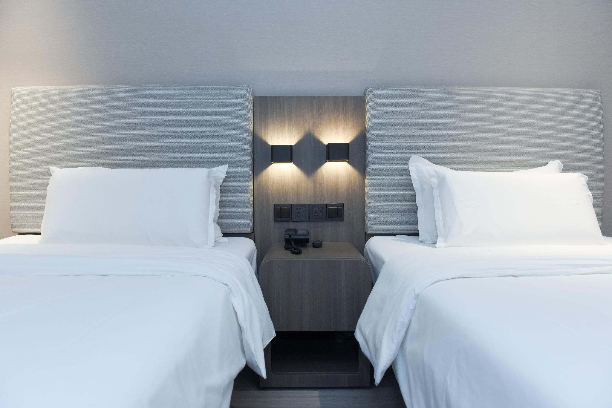 Huazhu - Business Twin Room