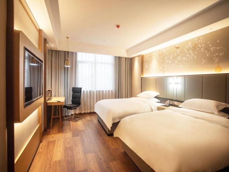 Twin Deluxe Room