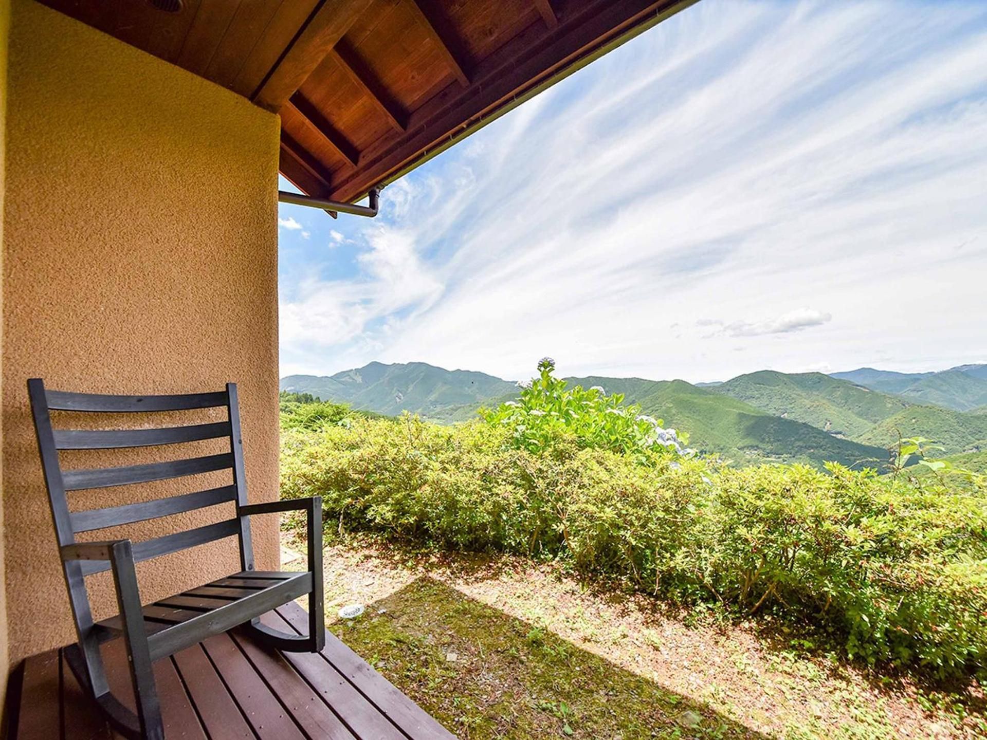 Superior Japanese-Style Room