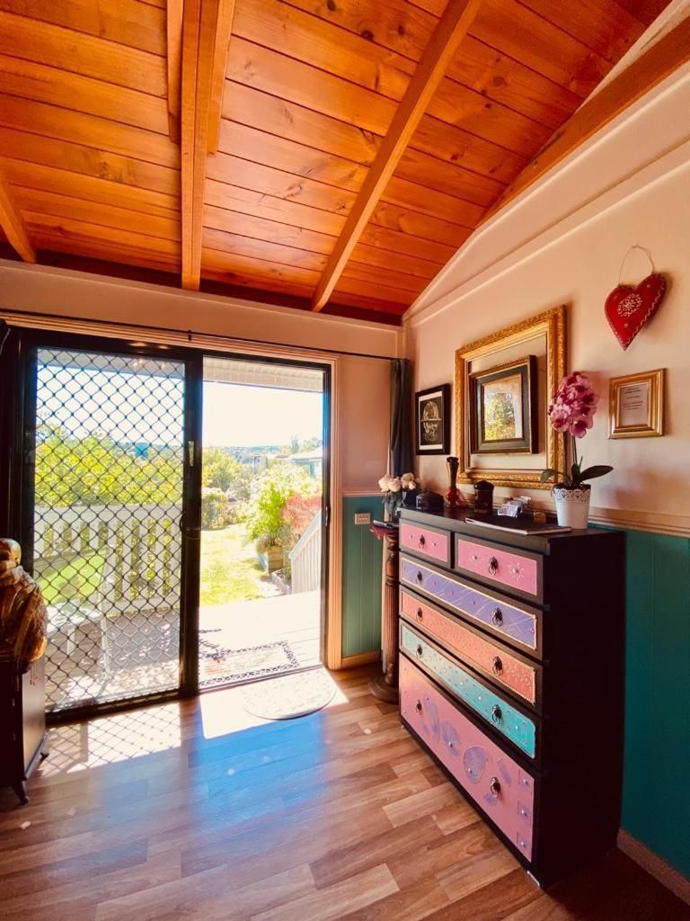 Queen Room with Garden View