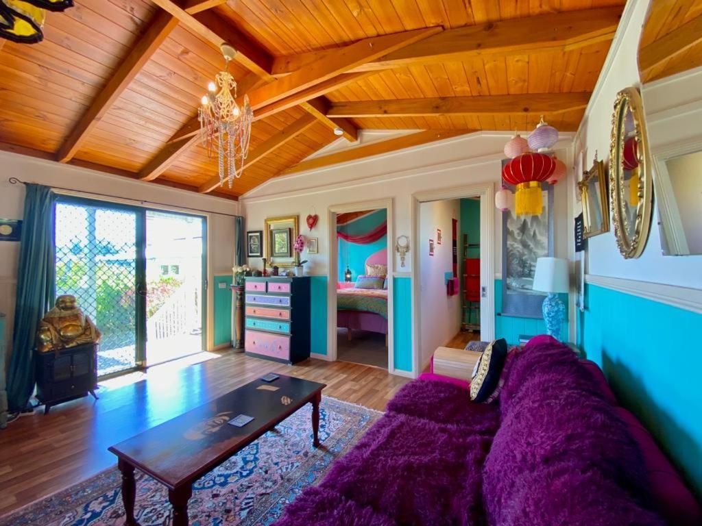 Queen Room with Garden View