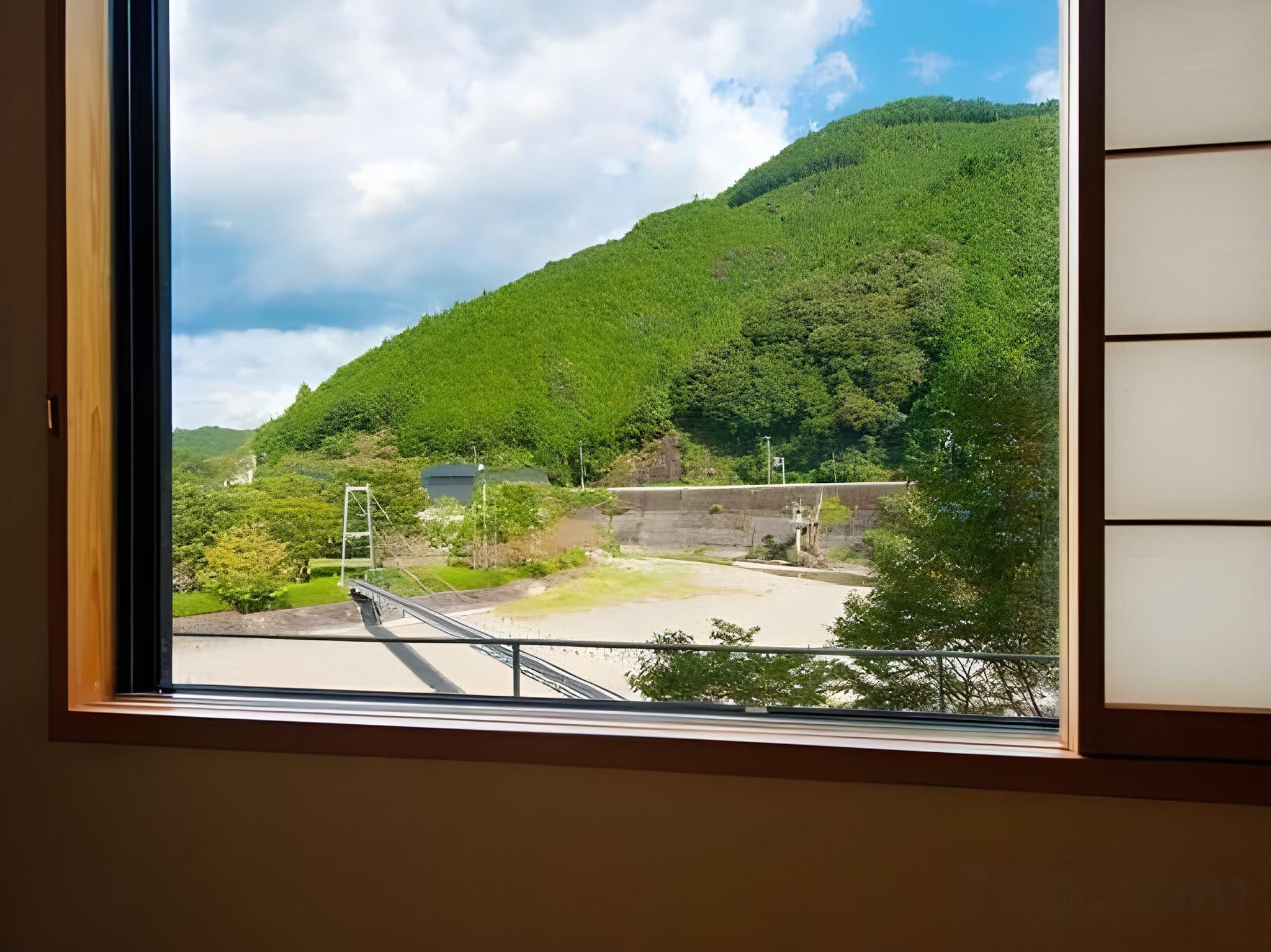 Japanese Style Room with 8 Tatami