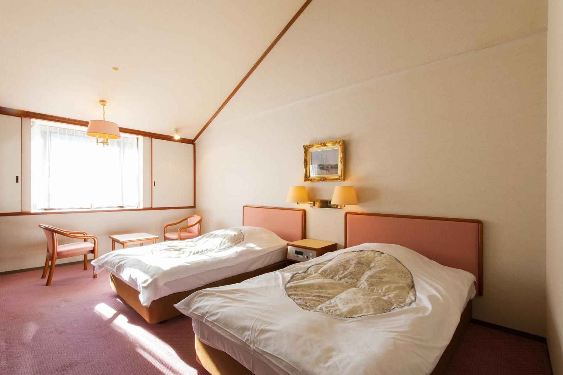 Twin Room - Non-Smoking