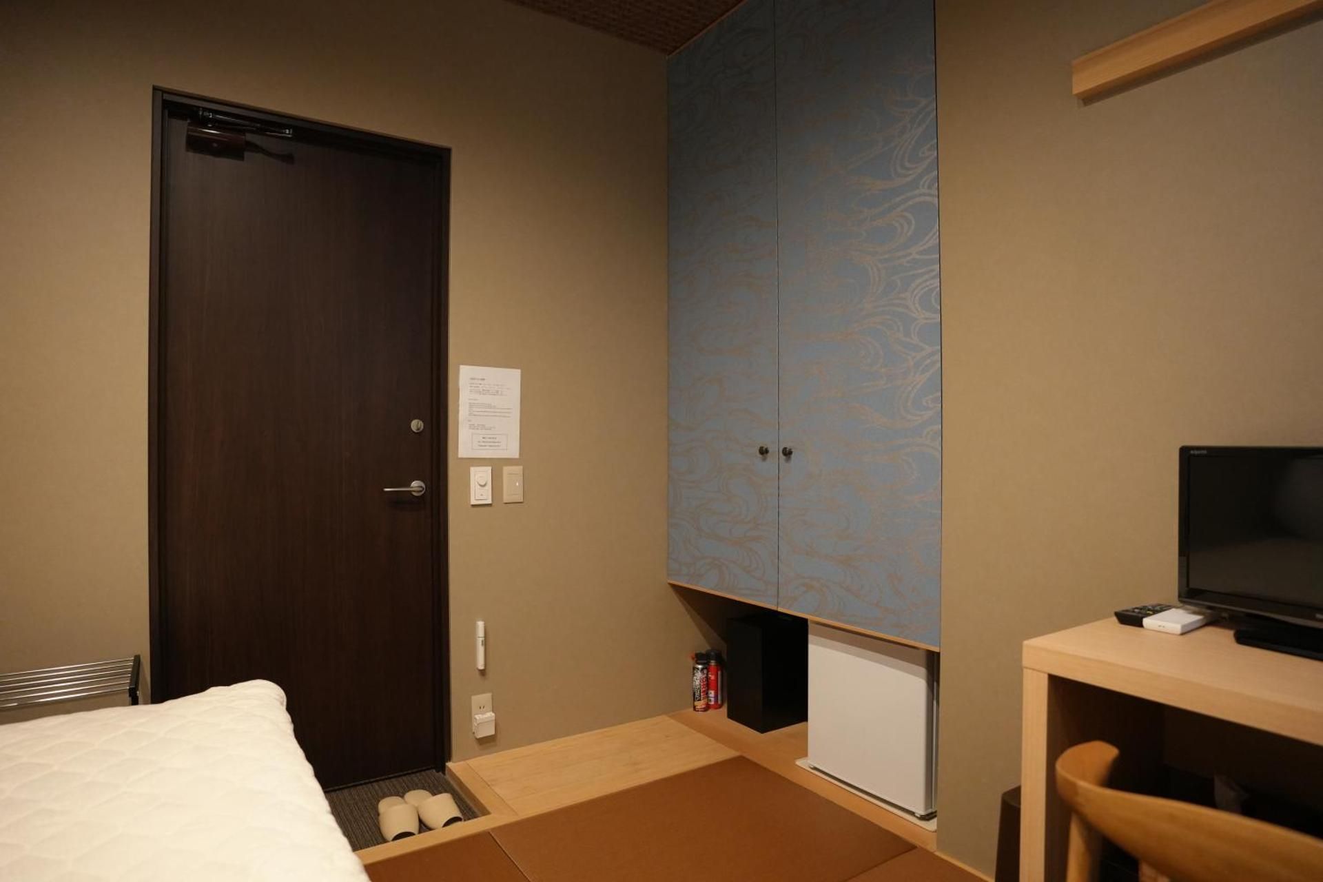 Economy Twin Room