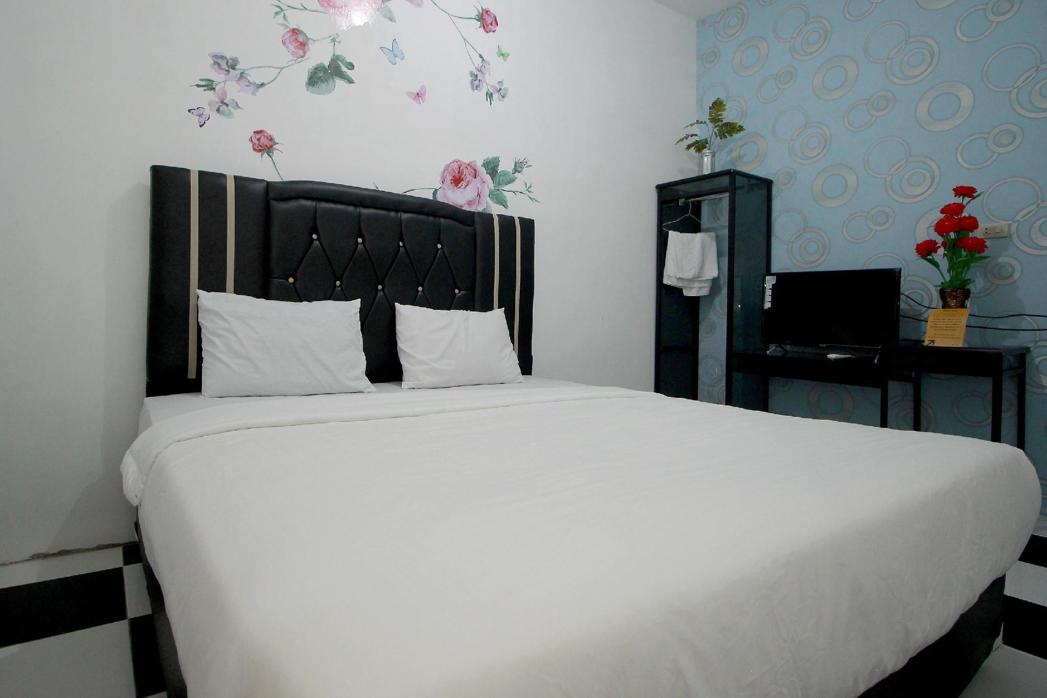 Hotel O Wisma Ria Deluxe Double Room