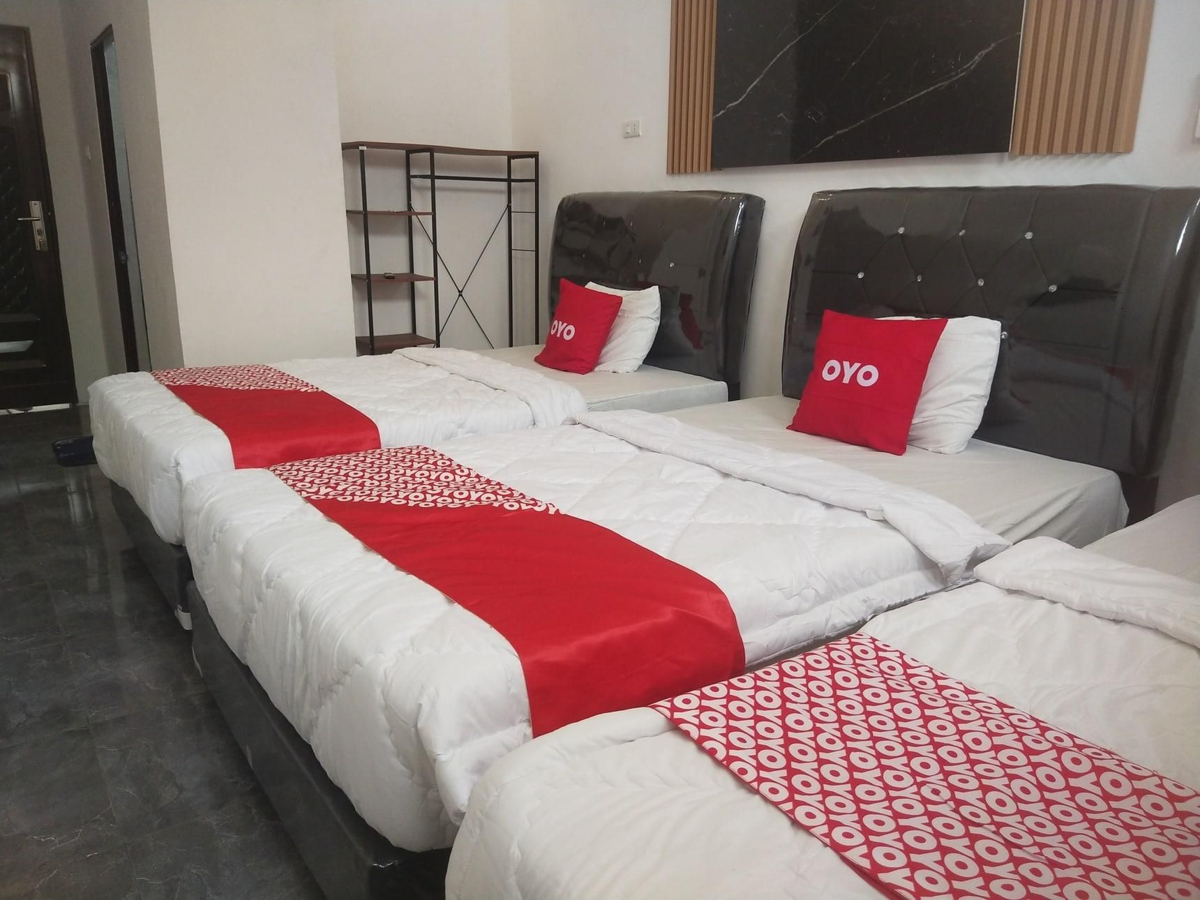 Suite Triple Room