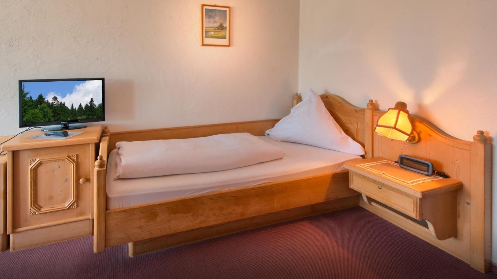 Classic Single Room