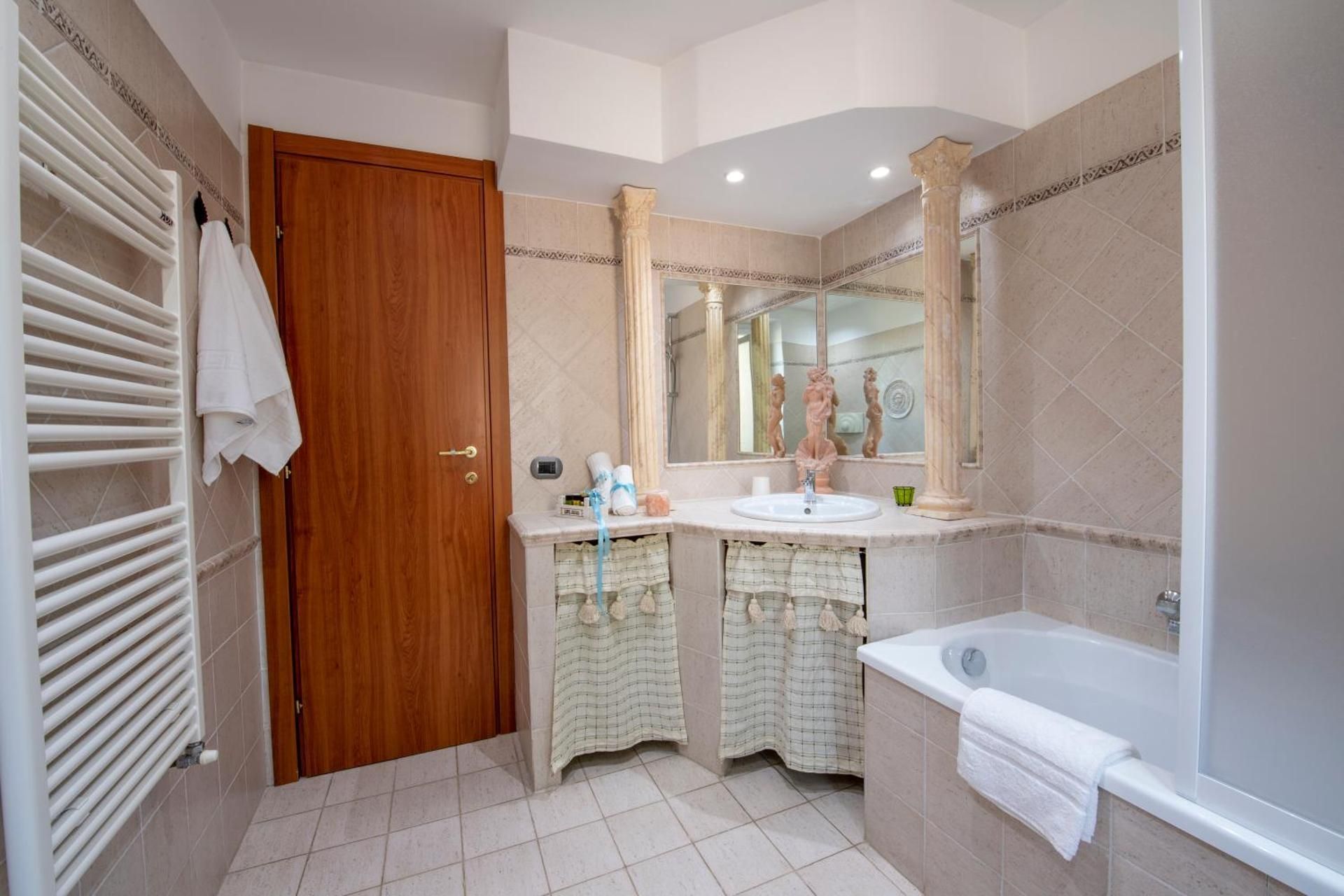 Double Room with Private Bathroom