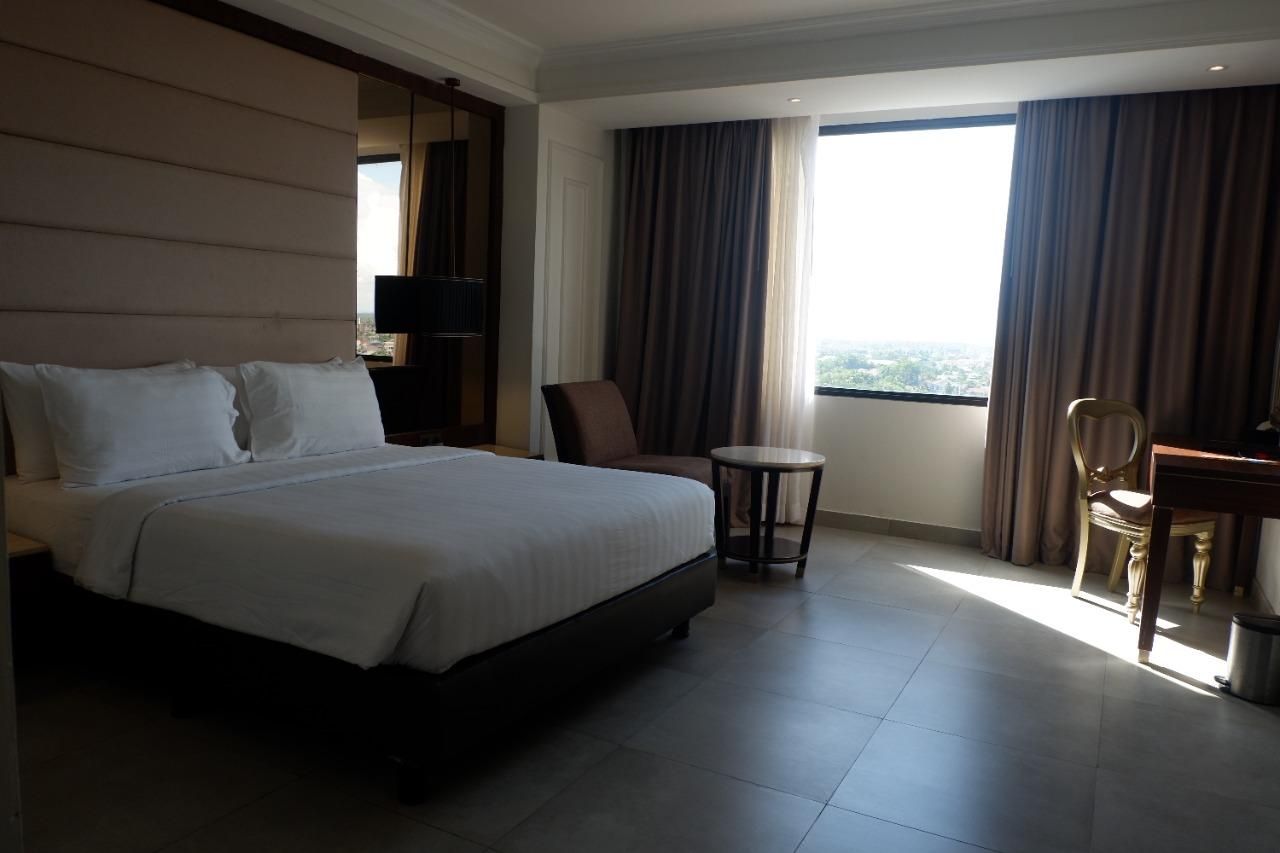 Mahkota Hotel Singkawang - CHSE Certified Deluxe Double 2
