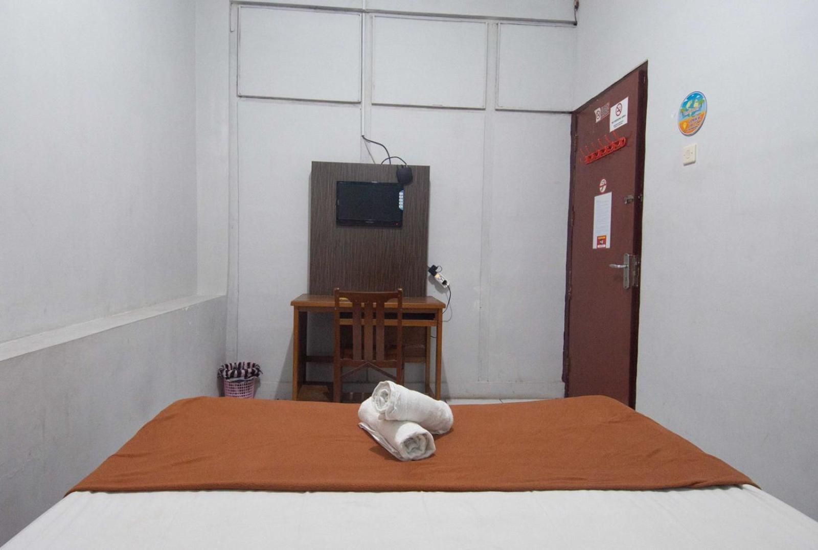 Simpang 7 Residence Budget Double Room 2