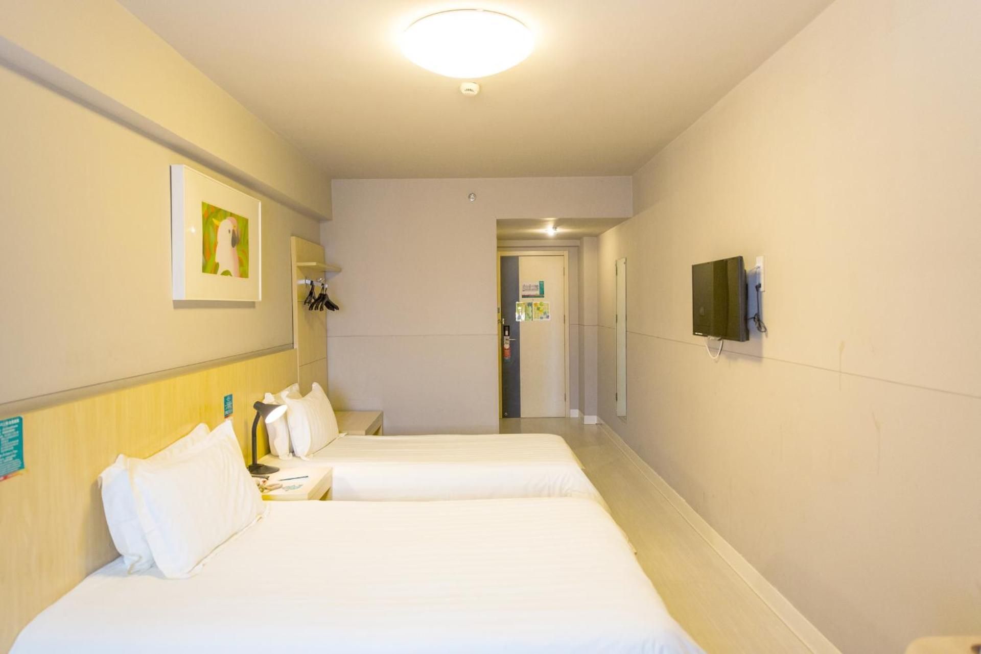 Business Twin Room A