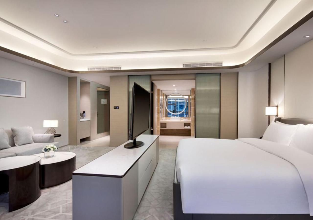 Holiday Inn Ningde Xiapu By IHG 1 King Premium