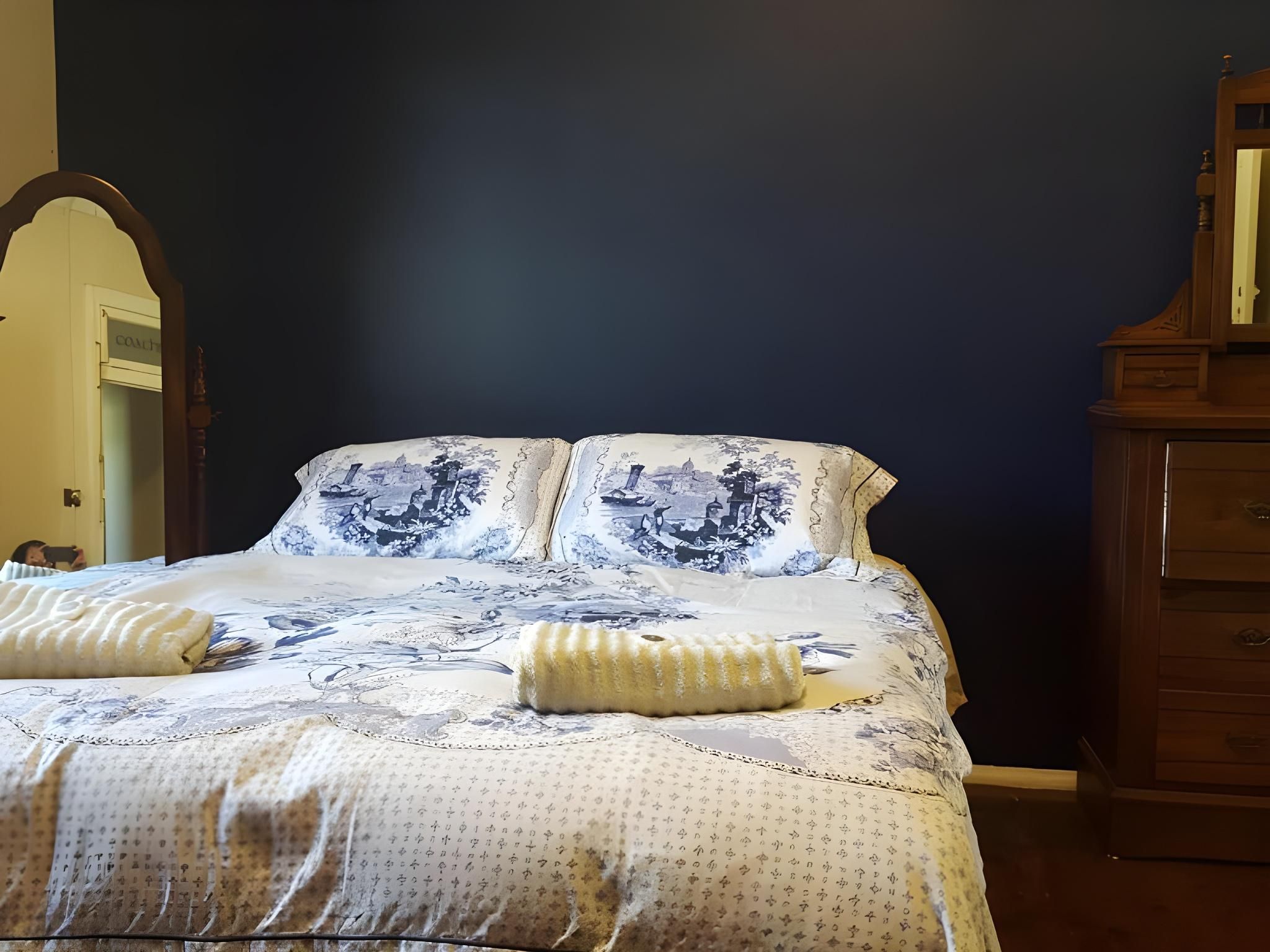 Standard Queen with Shared Bathroom