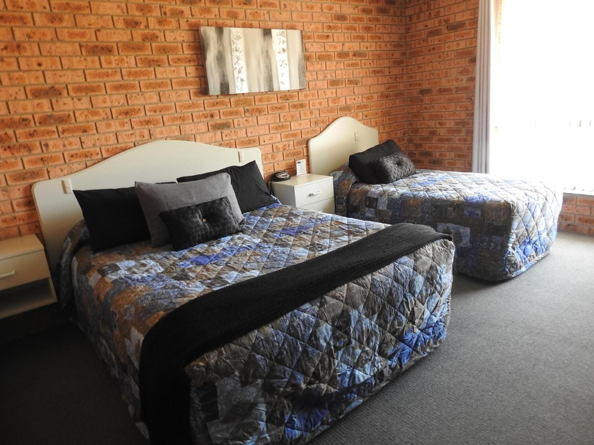 Deluxe Suite with Spa Bath