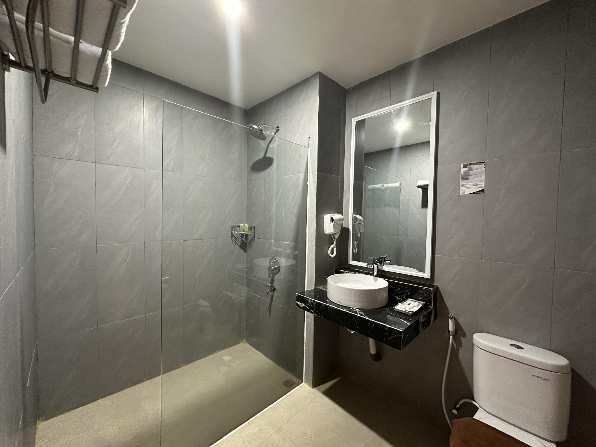 Vega Prime Hotel & Convention Superior King 3