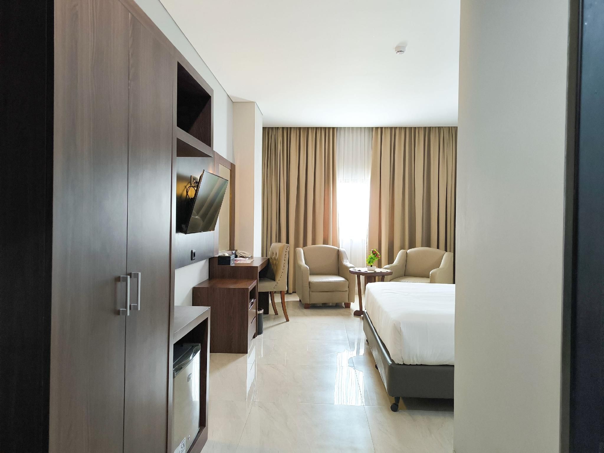 Rylich Panorama Hotel Premiere Double or Premiere Twin Room 3