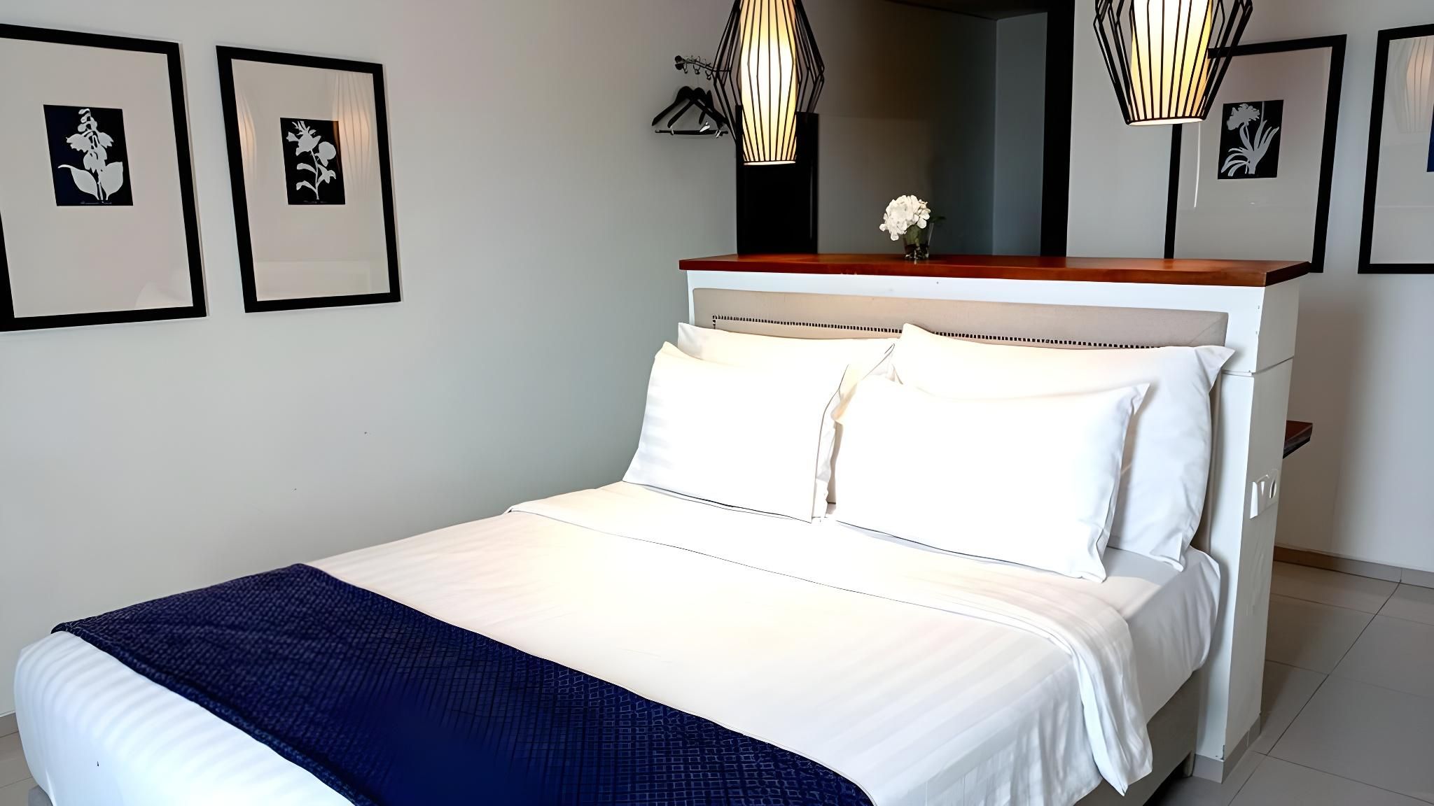 Grand Deluxe Queen Room