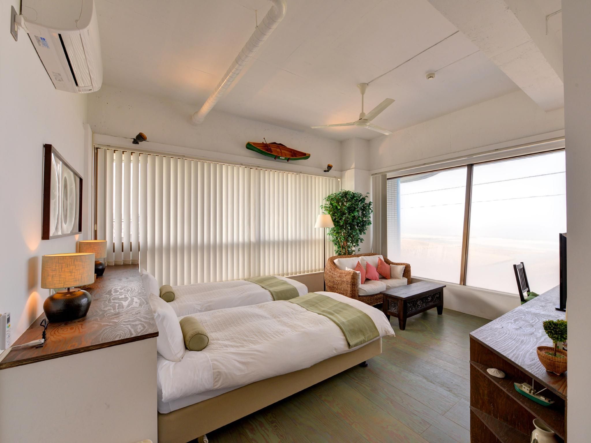 Twin Room - Non-Smoking