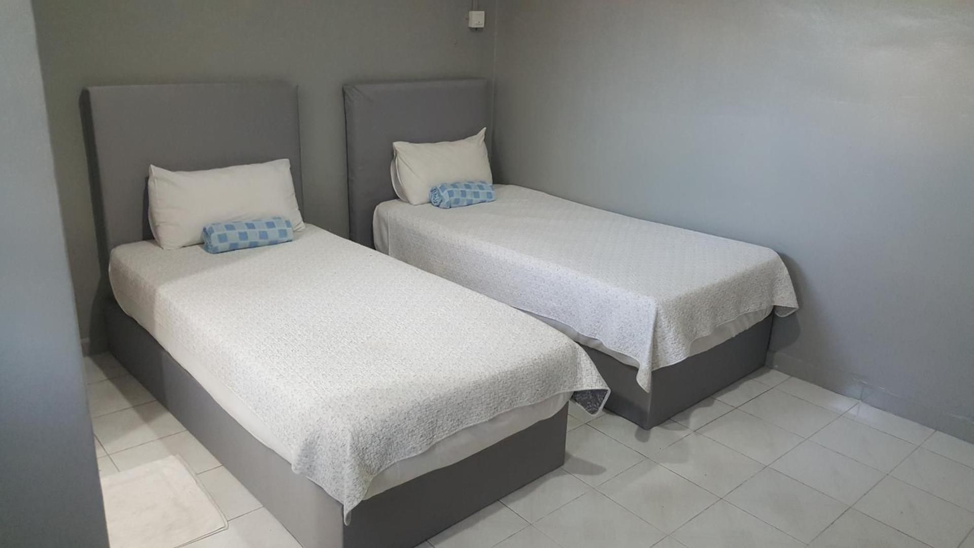 HOTEL SHAFURA 2 Deluxe Twin Room