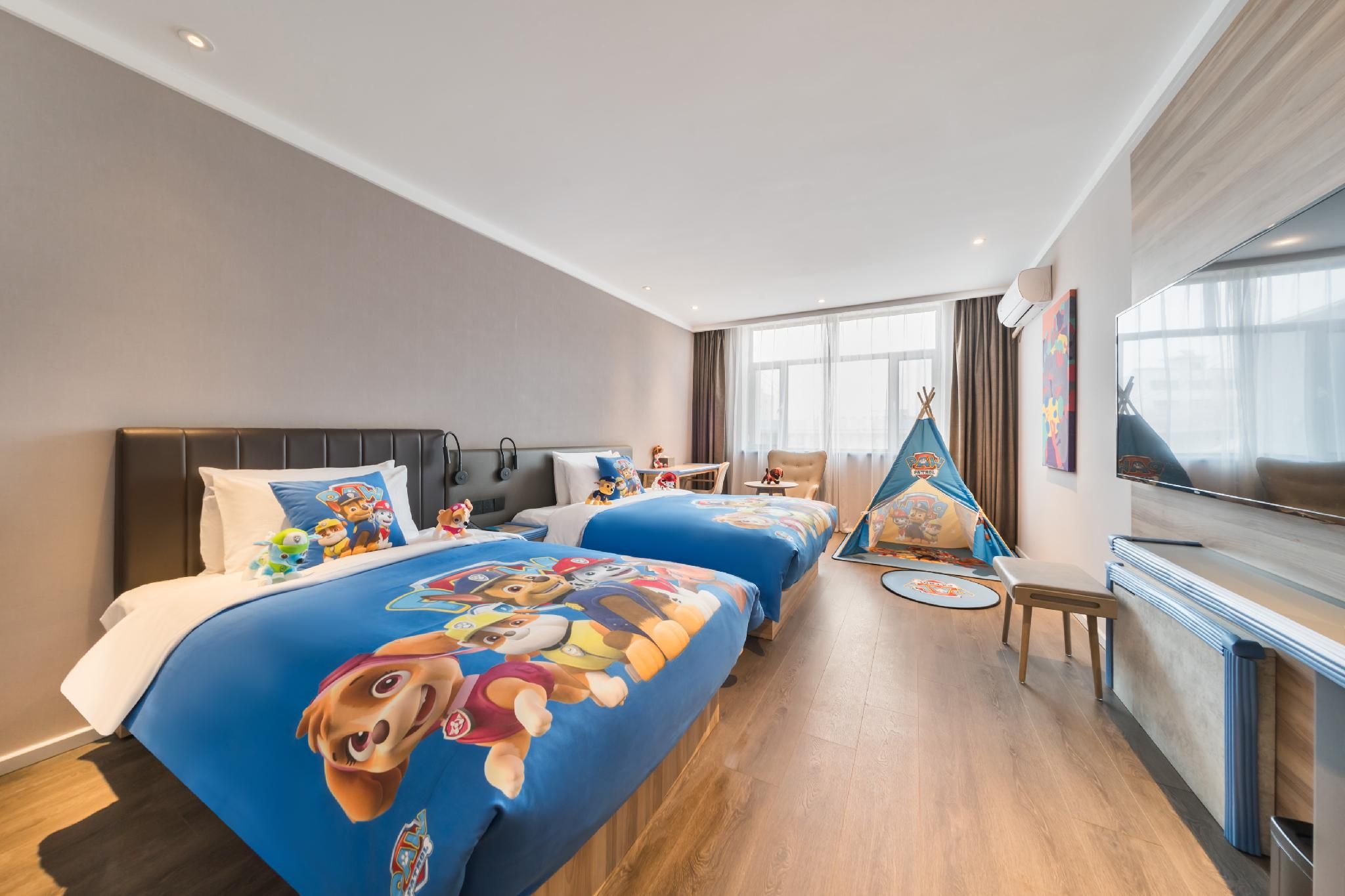 Family Theme Room