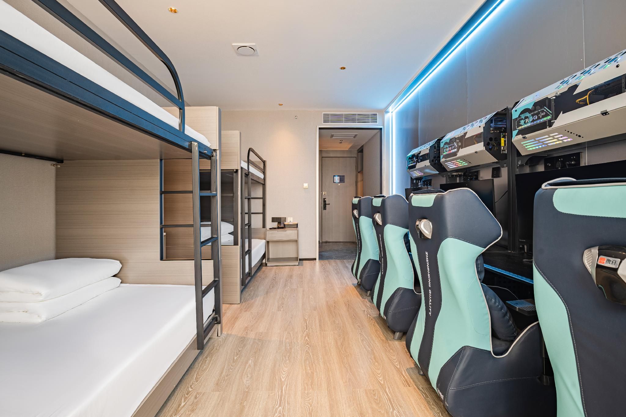 Four-Person Kaihei E-sports Room