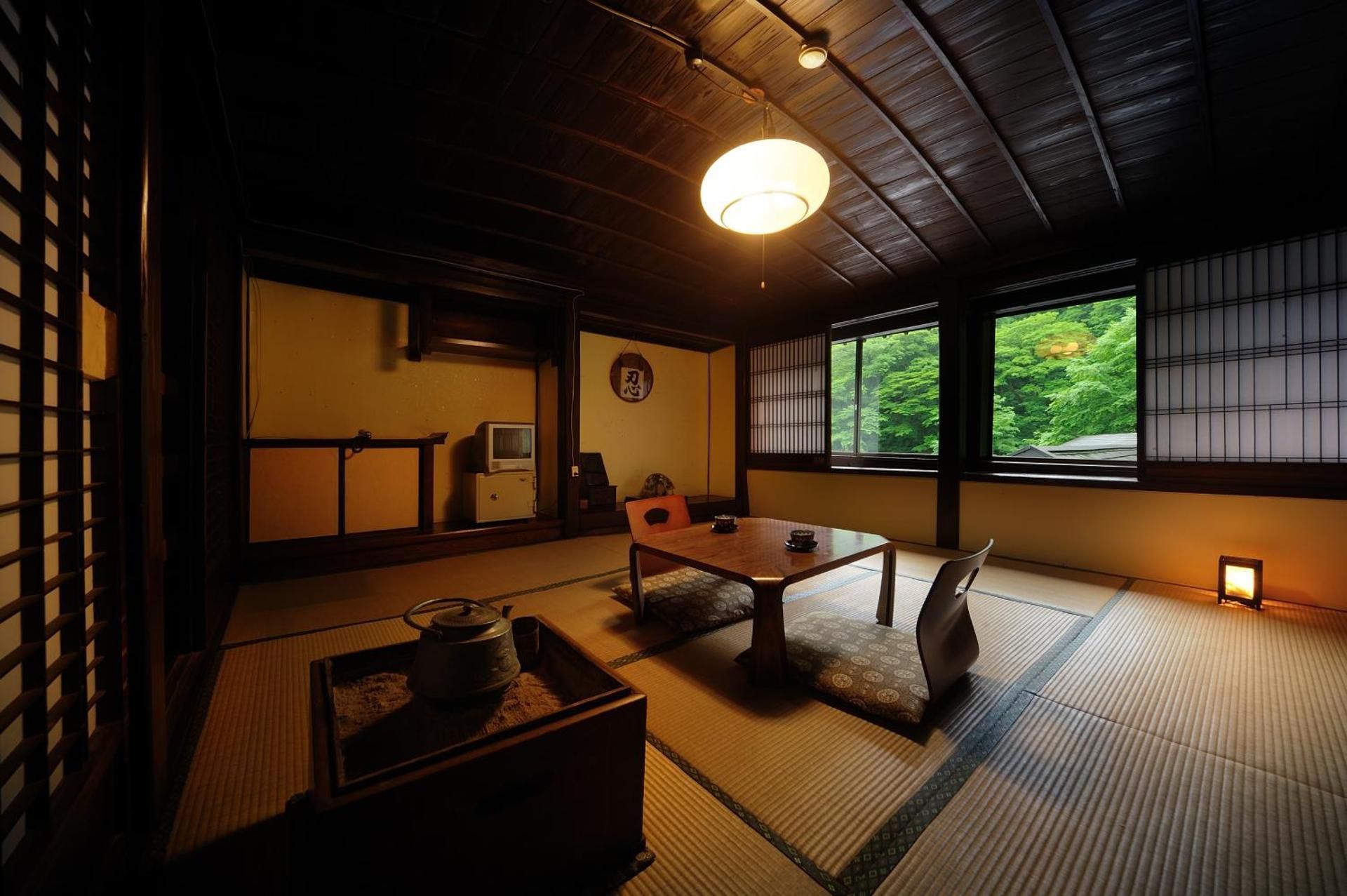 Japanese-Style Deluxe Room with Shared Bathroom