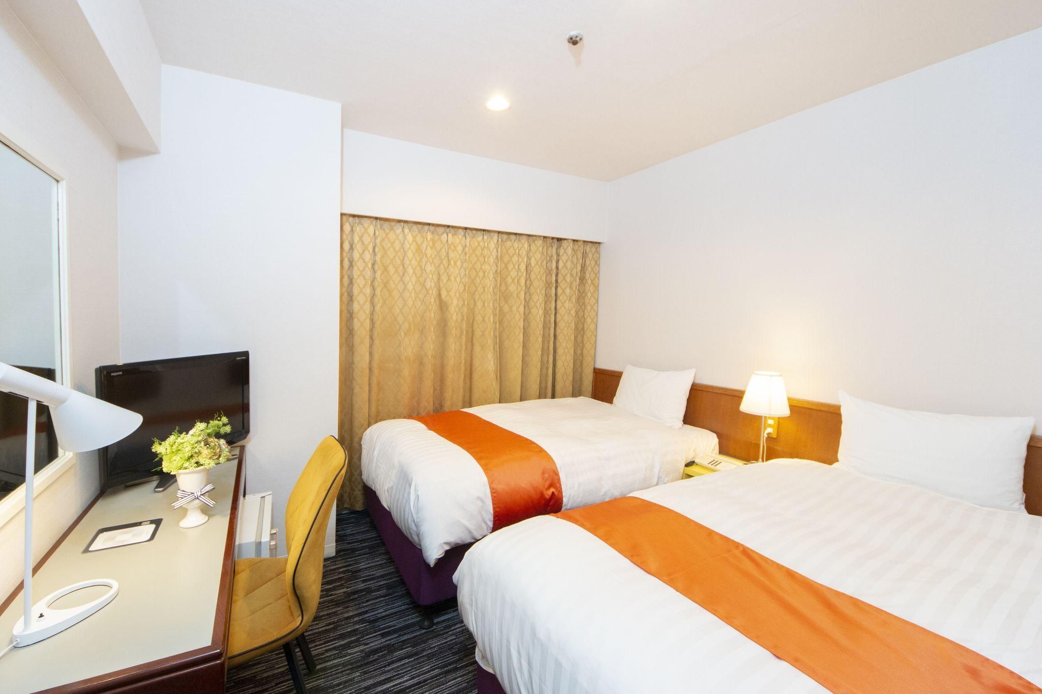 Standard Twin Room - Non-Smoking