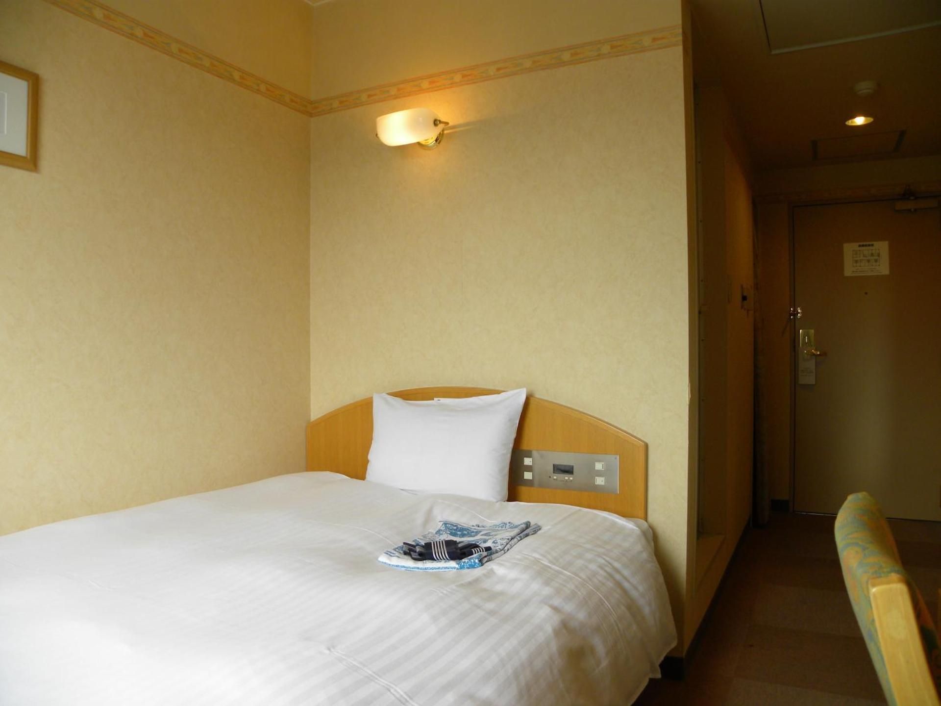Single Room - Non-Smoking