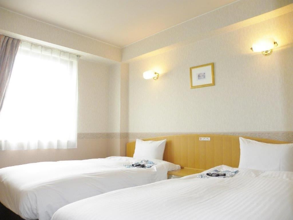 Twin Room - Non-Smoking