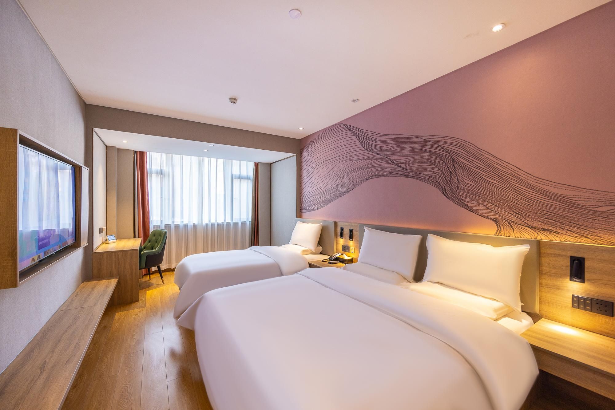 Huazhu - Family Room