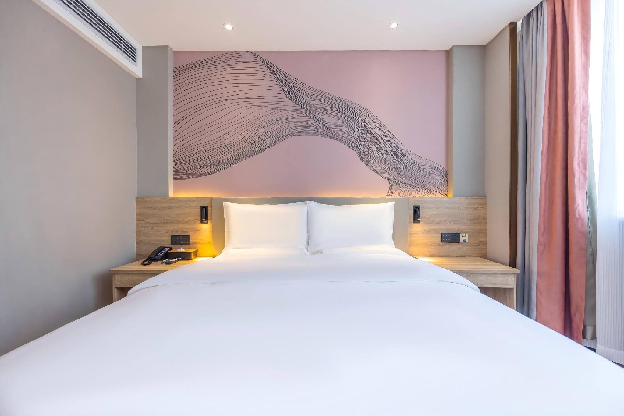 Queen Room A