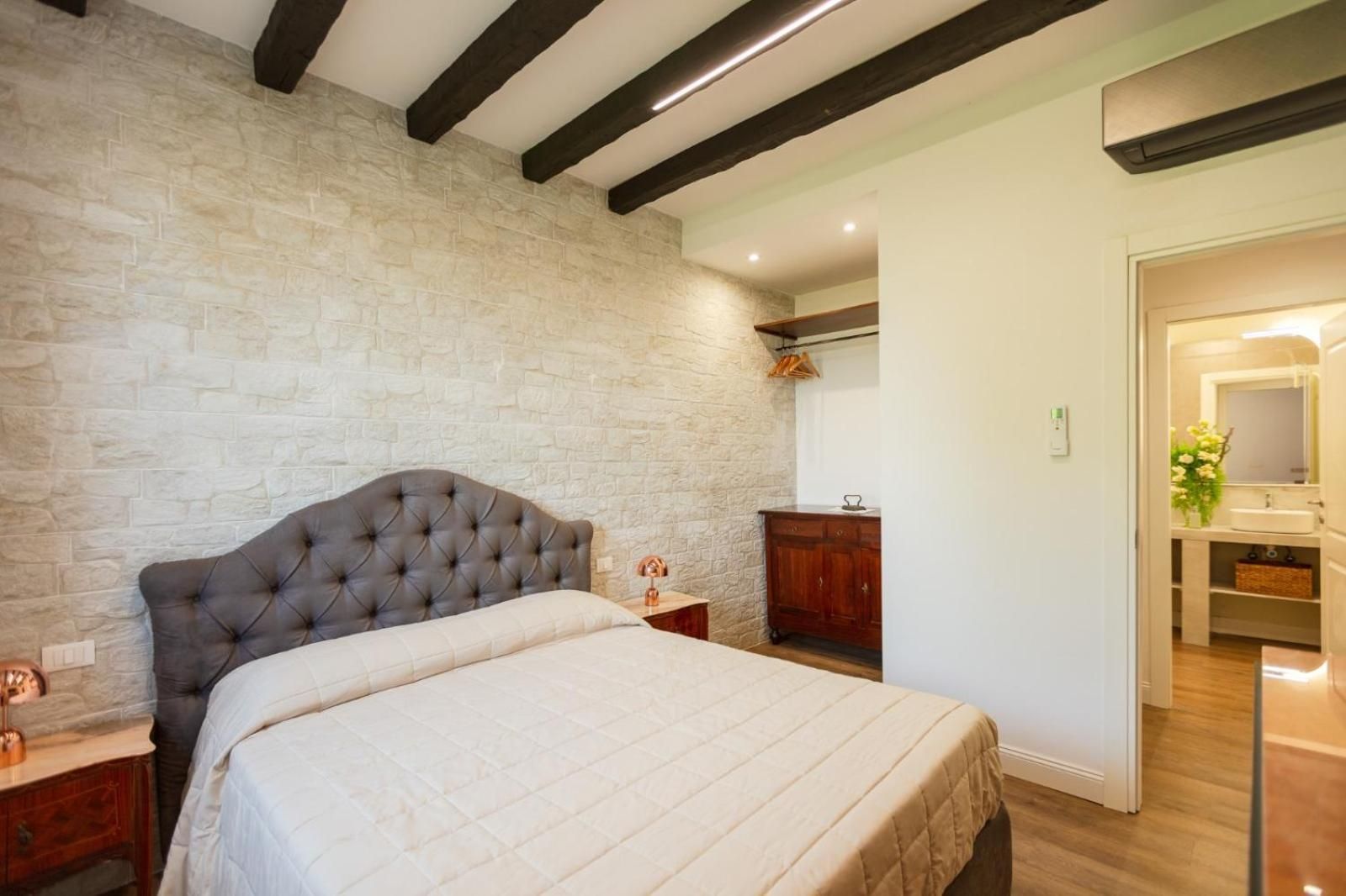 One-Bedroom Villa
