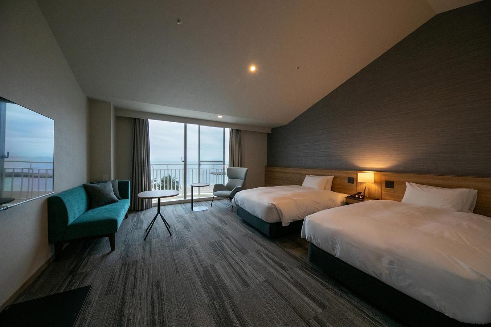Deluxe Twin Room with Sea View