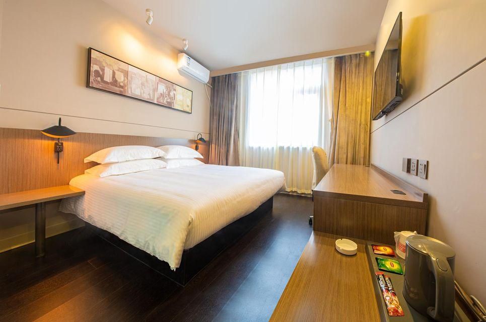 WH - Standard Room